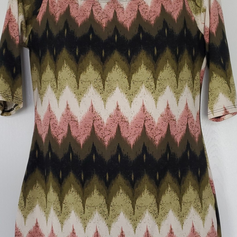 Multi Colored Pattern Form Fitting Dress - image 6